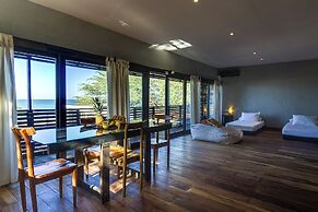 99 Surf Lodge
