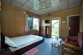 Fanush Resort