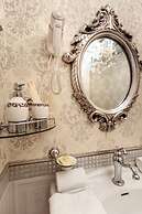 Boutique Hotel Monarch