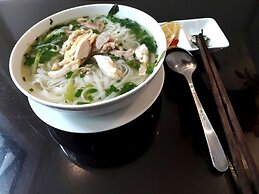 Dinh Elegant Hanoi Hotel