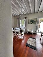 Le Coq Apartments