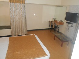 Hotel Pooja International