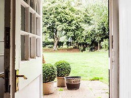 Ecton House