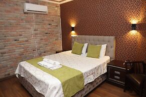 Adana Saray Hotel