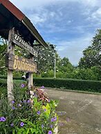 Baan Alisa Bed and Breakfast