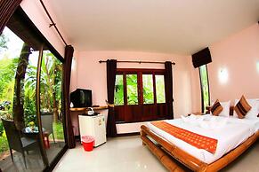 Banana Resort & Spa