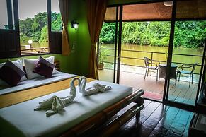 Banana Resort & Spa