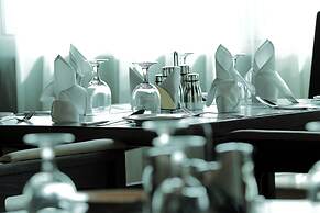 Park Regis Lotus Hotel