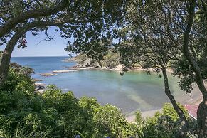 Beachfront Enclosure Bay