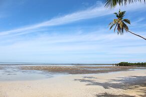 Costa Palawan Resort