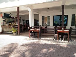 Costa Palawan Resort