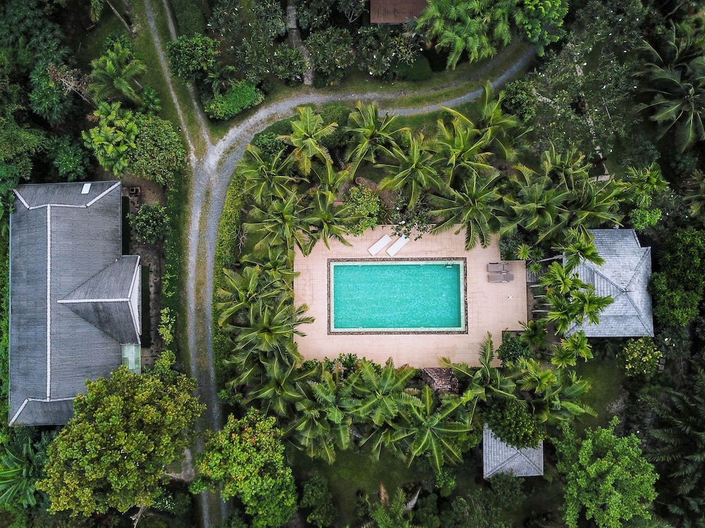 Mae Nai Gardens