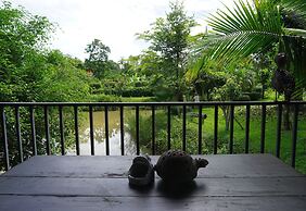 Mae Nai Gardens