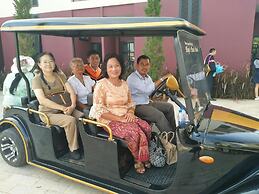 Ploy's Pearl Hotel