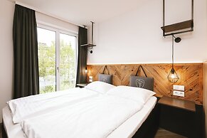 24 by AvenidA - Mountain Hotel