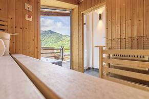24 by AvenidA - Mountain Hotel