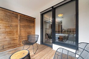 24 by AvenidA - Mountain Hotel