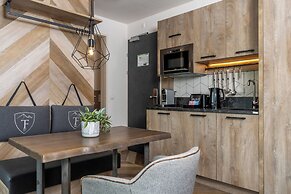 24 by AvenidA - Mountain Hotel