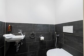 24 by AvenidA - Mountain Hotel