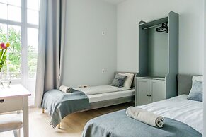 Trip & Hostel