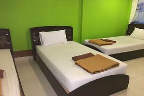 Lucky Guesthouse