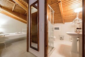 Denise Studios & Apartments