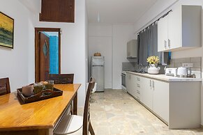 Denise Studios & Apartments