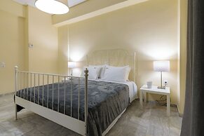 Denise Studios & Apartments