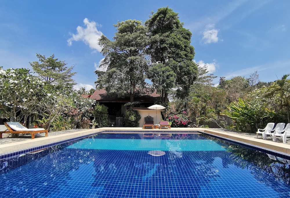 Lanta Whiterock Resort