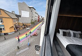 B14 Apartments & Rooms