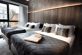 B14 Apartments & Rooms