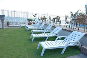 CML Beach Resort & Water Park