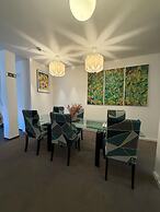 Hotel M18