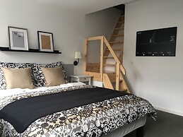 Hotel M18