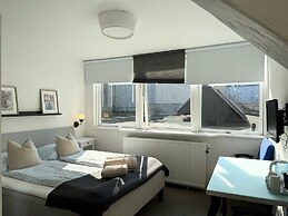 Hotel M18
