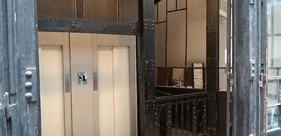 Diamond Astoria