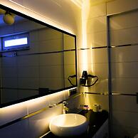 Esin Hotel