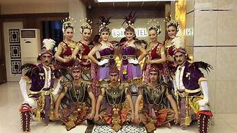 Esin Hotel