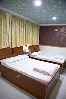 Yau King Hotel