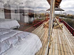 Uros Qhota Uta Lodge