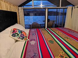 Uros Qhota Uta Lodge