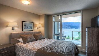 Sunset Waterfront Resort by KVR