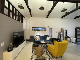 Hwadam Inn - Hostel