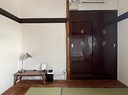 Hwadam Inn - Hostel