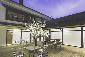 Hwadam Inn - Hostel