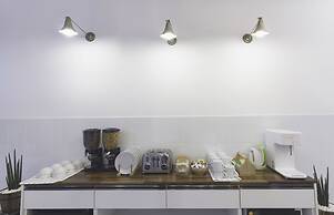 Hwadam Inn - Hostel