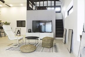 Hwadam Inn - Hostel