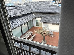 Hwadam Inn - Hostel