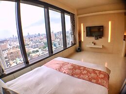 85 Love Hotel