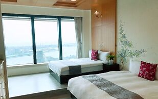 85 Love Hotel